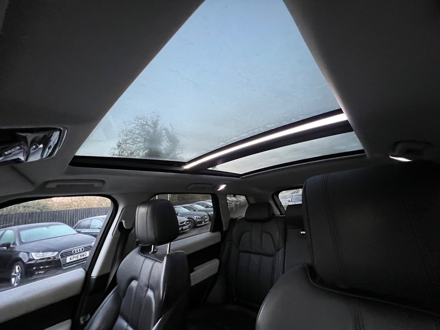 Used Land Rover Range Rover Sport 2014 for sale - 76653856: Photo 36