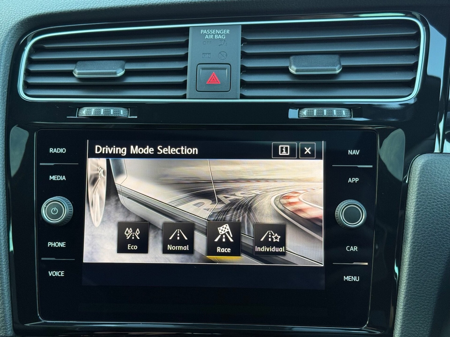 Used Volkswagen Golf 2019 for sale - 76791371: Photo 40