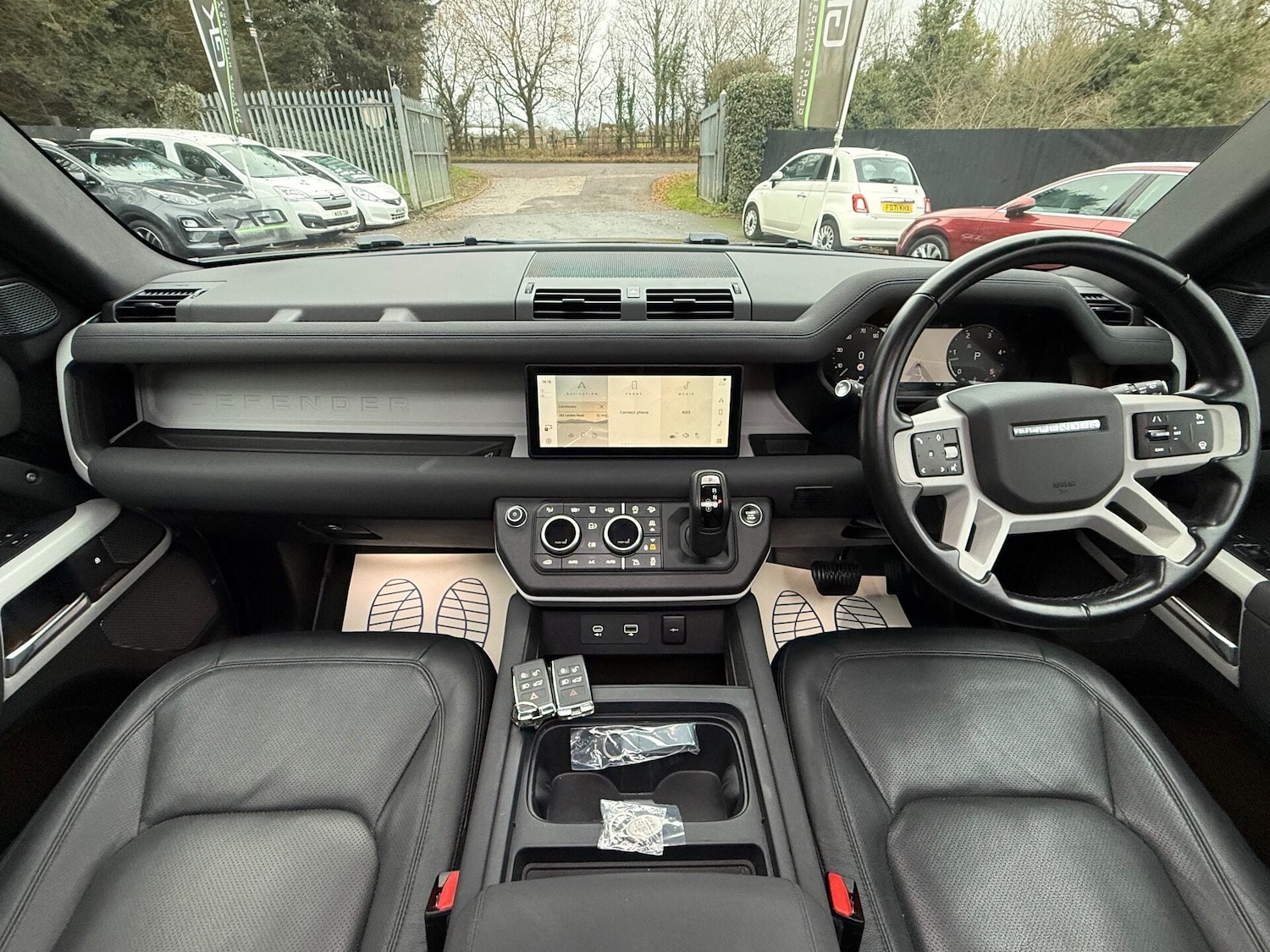 Used Land Rover Defender 2022 for sale - 76957115: Photo 14