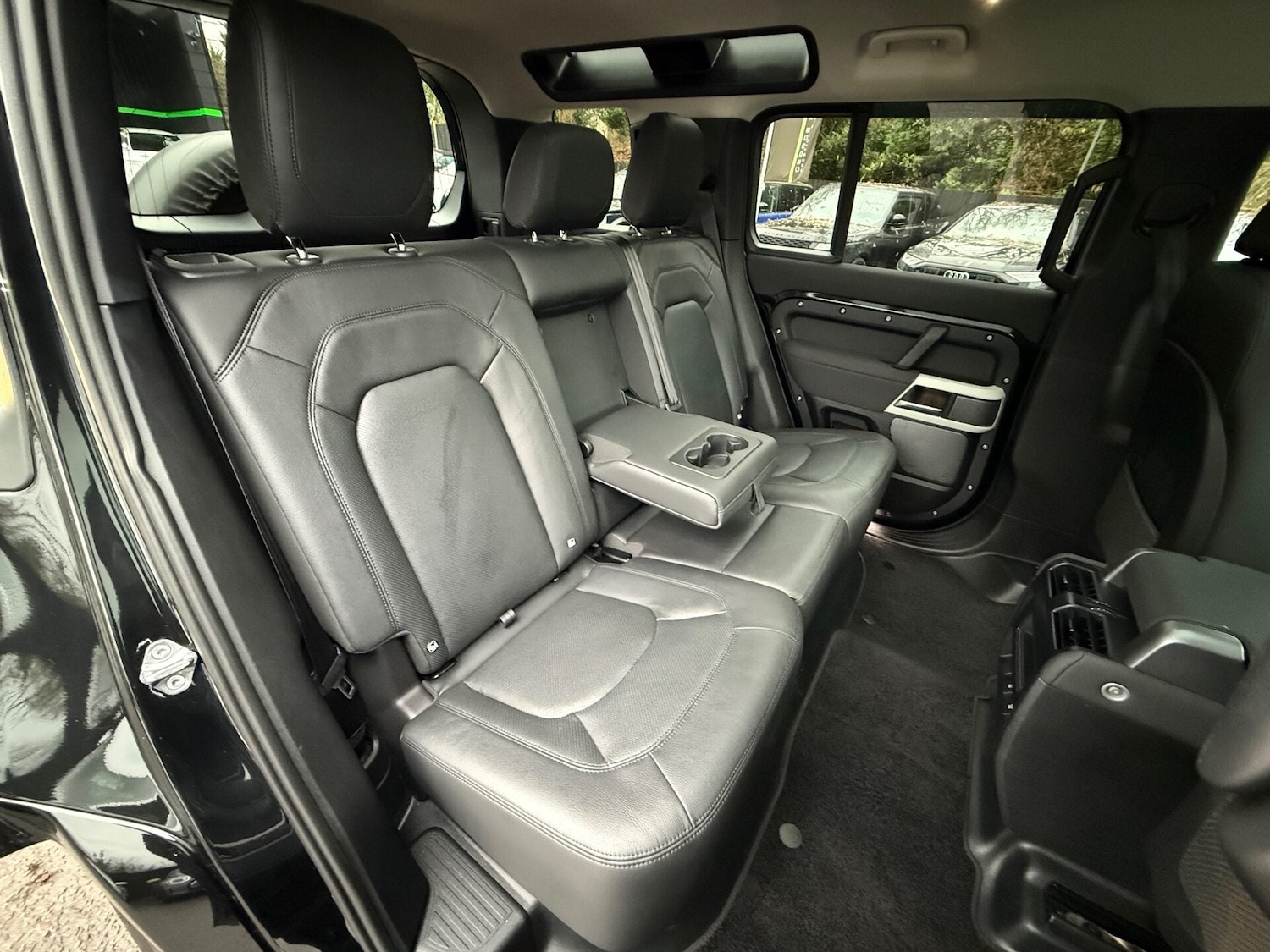 Used Land Rover Defender 2022 for sale - 76957115: Photo 33