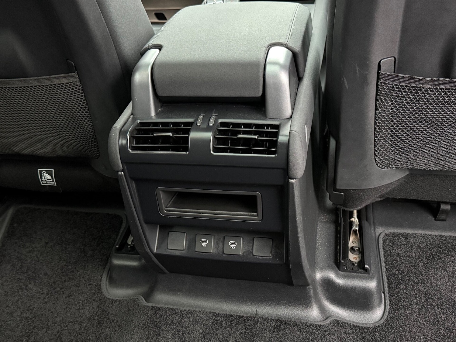 Used Land Rover Defender 2022 for sale - 76957115: Photo 35