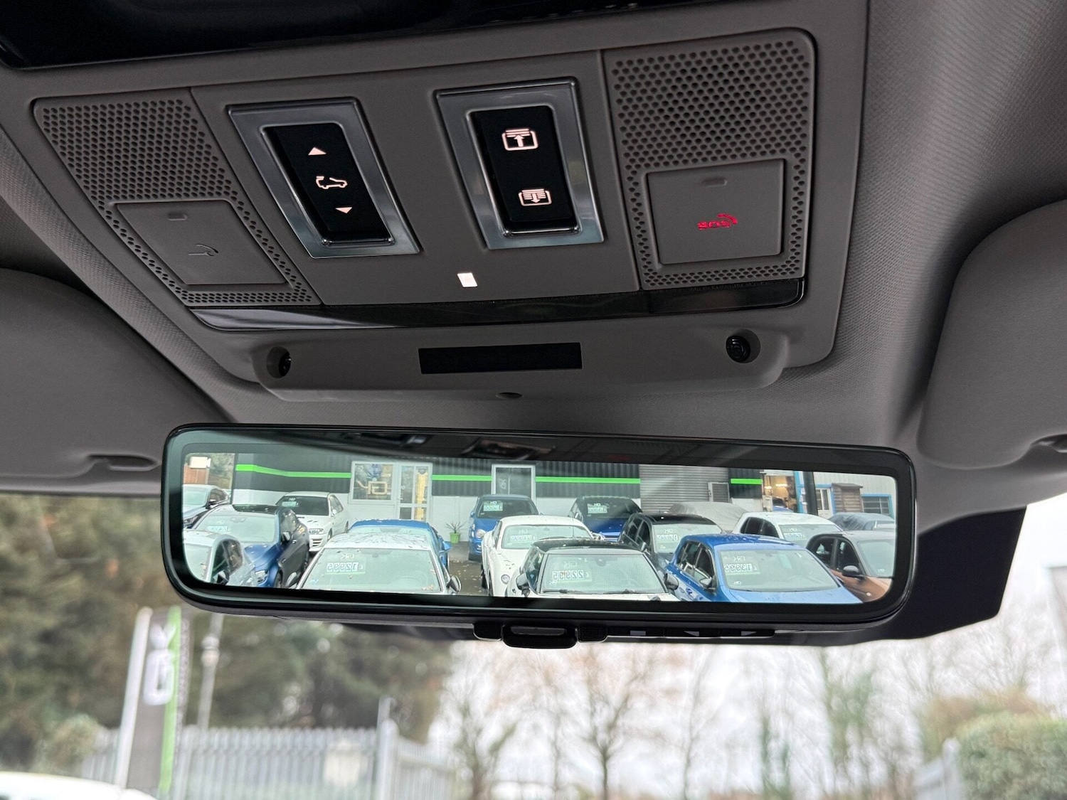 Used Land Rover Defender 2022 for sale - 76957115: Photo 45