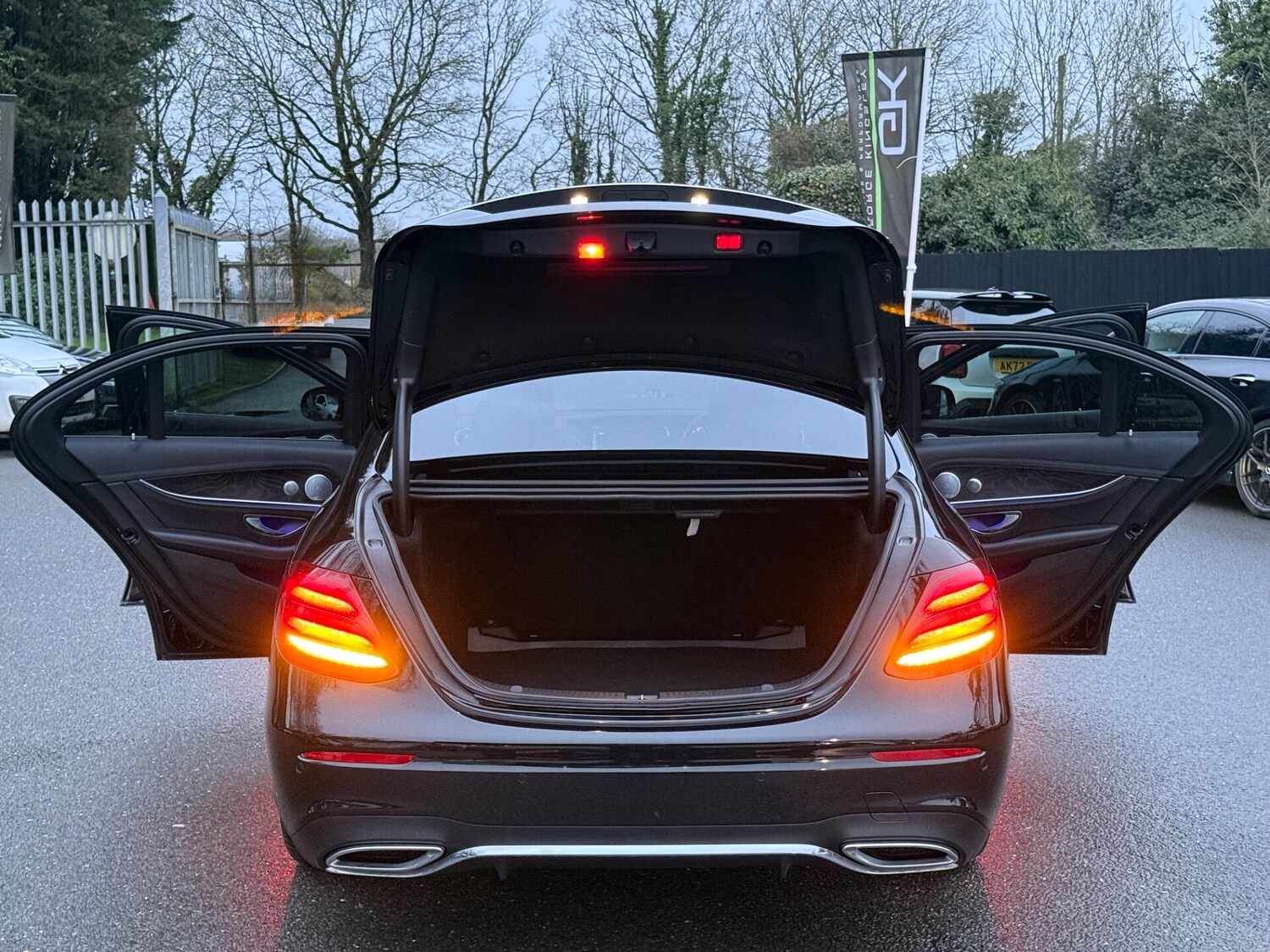 Used Mercedes-Benz E Class 2018 for sale - 77493852: Photo 12