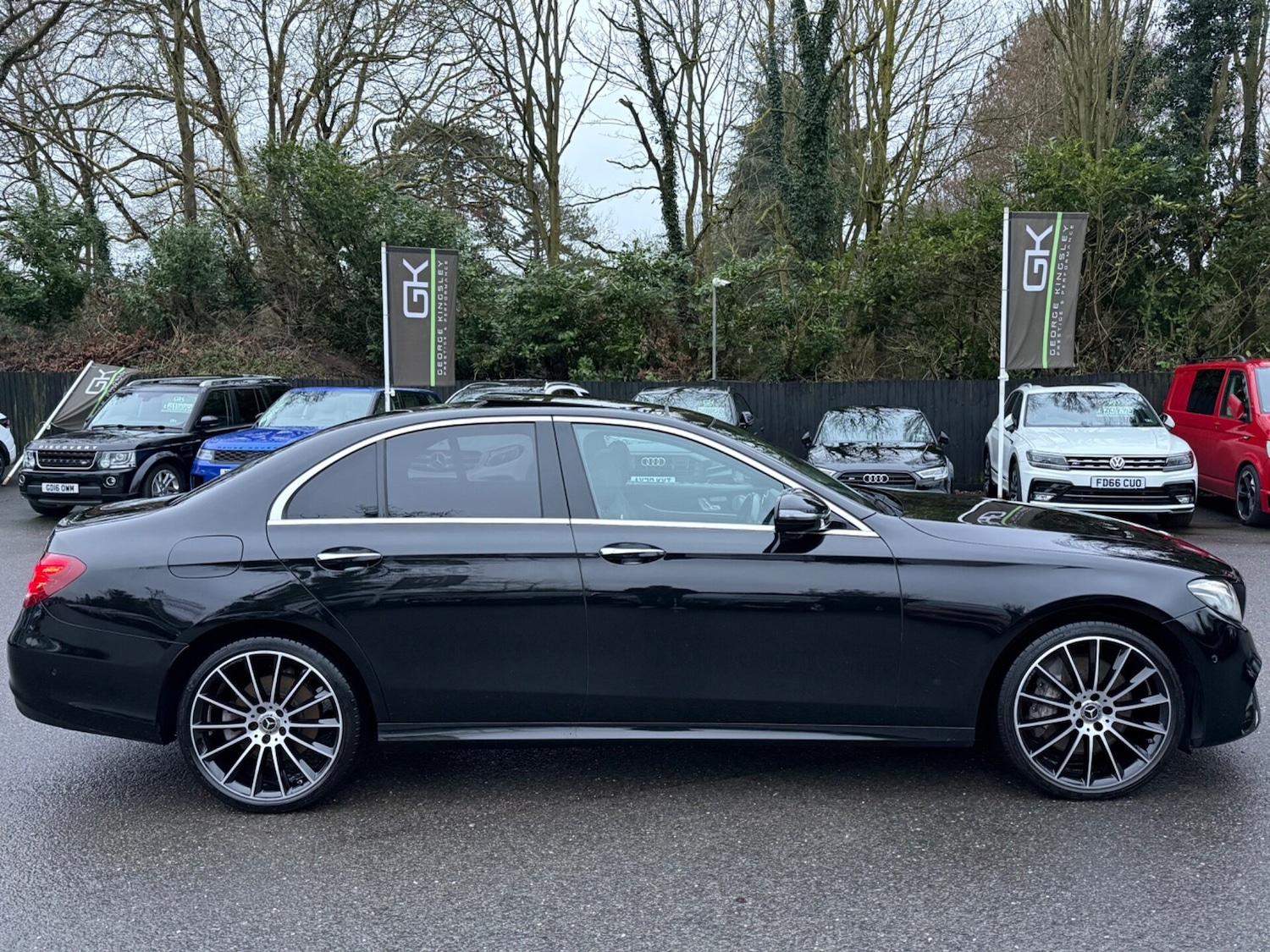 Used Mercedes-Benz E Class 2018 for sale - 77493852: Photo 2