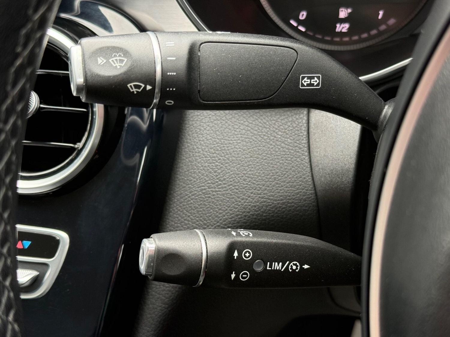 Used Mercedes-Benz C Class 2016 for sale - 78134857: Photo 37