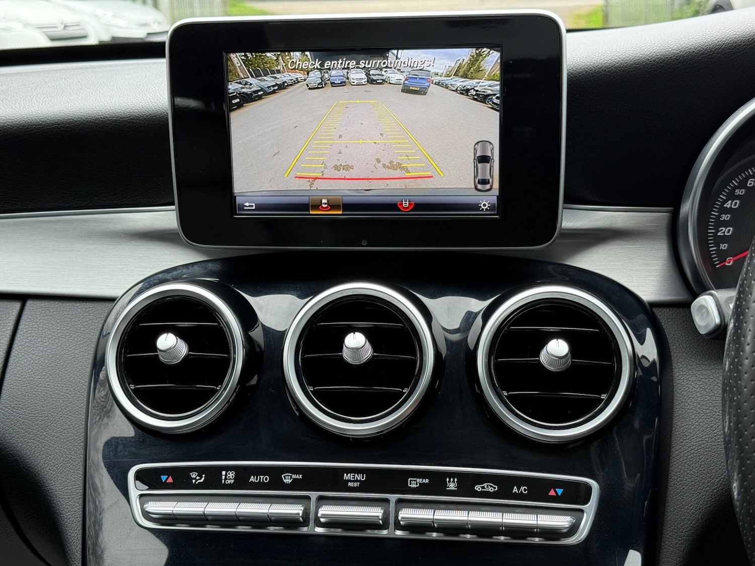 Used Mercedes-Benz C Class 2016 for sale - 78134857: Photo 4