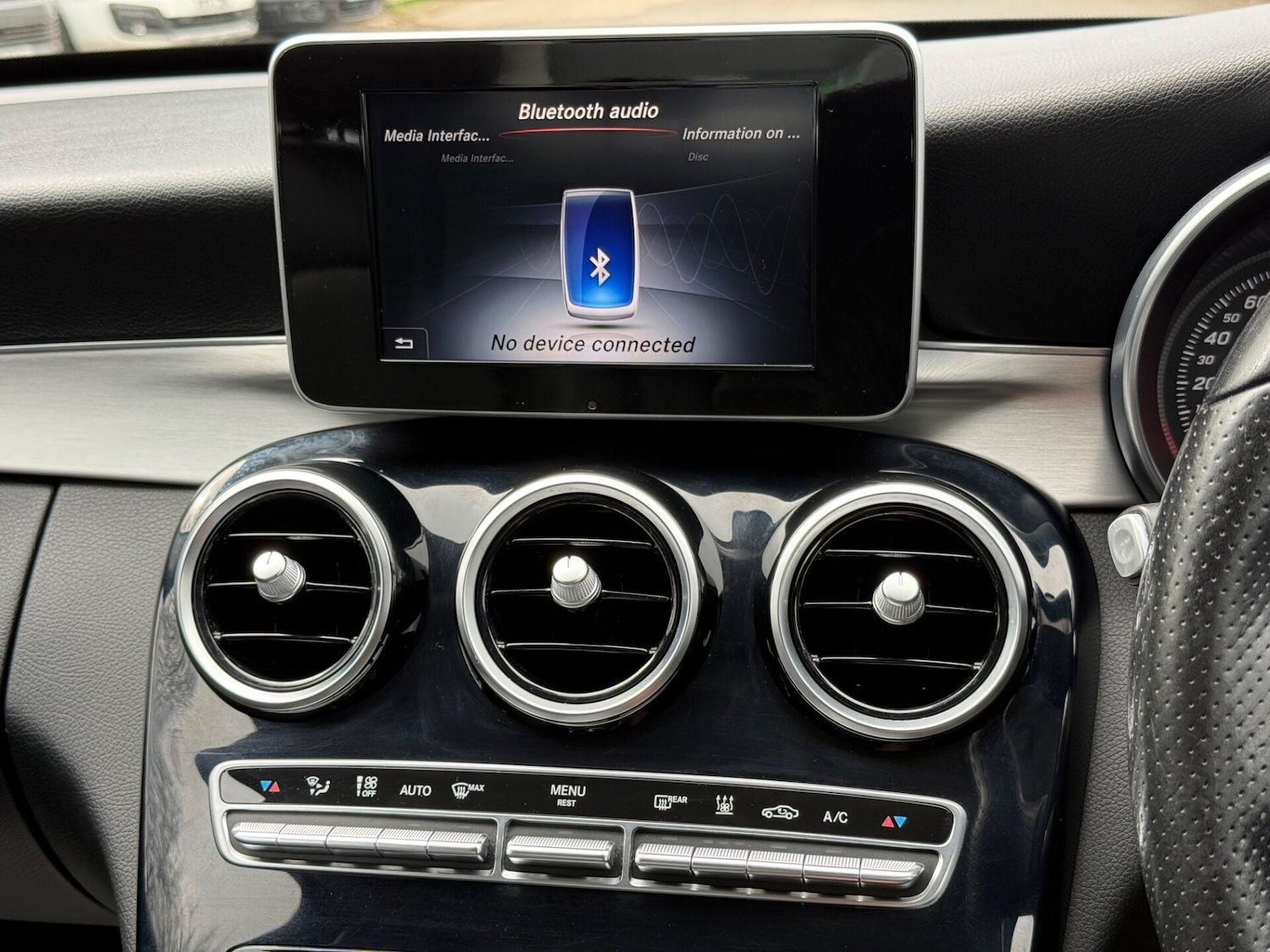 Used Mercedes-Benz C Class 2016 for sale - 78134857: Photo 40