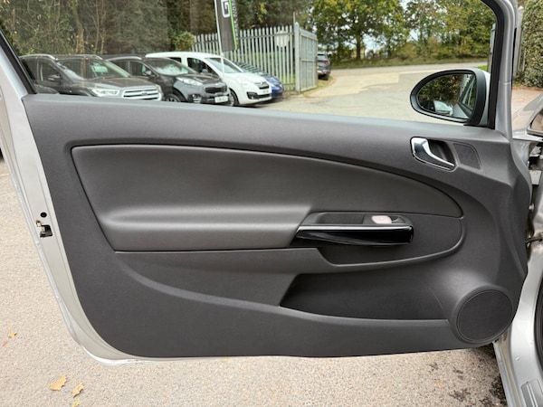 Used Vauxhall Corsa 2015 for sale - 76205807: Photo 21