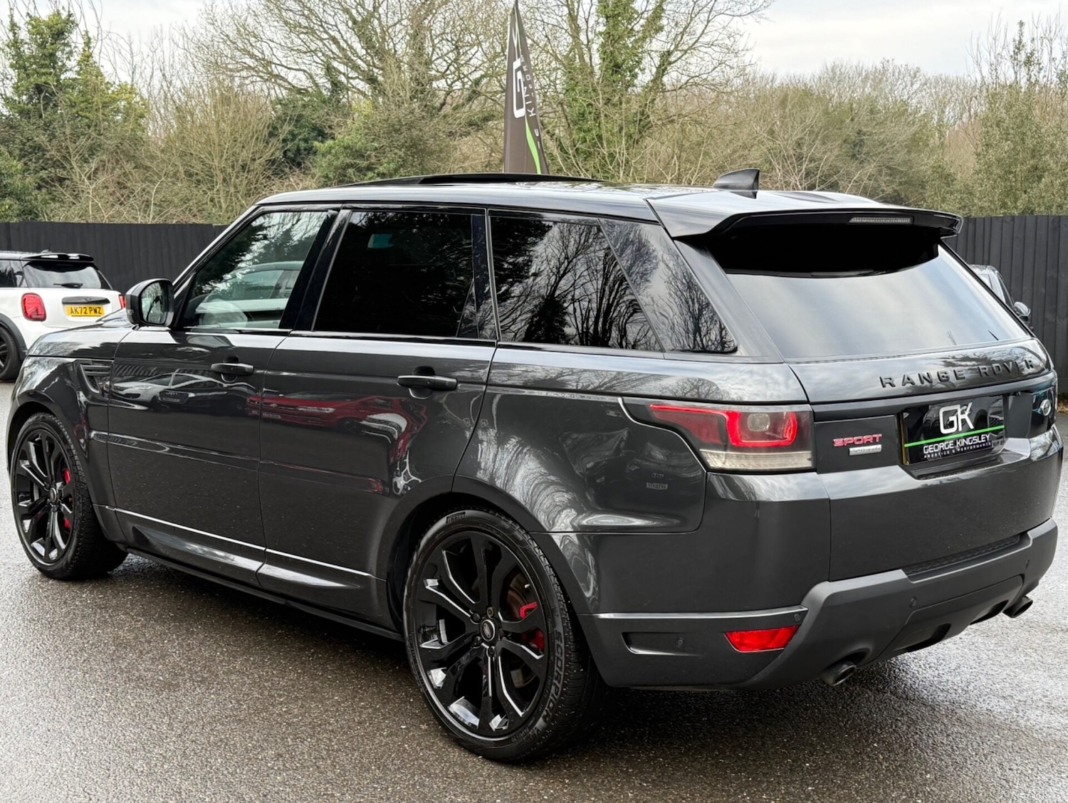 Used Land Rover Range Rover Sport 2017 for sale - 77258371: Photo 2