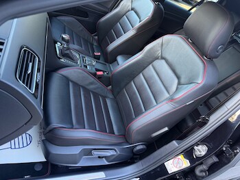 Used Volkswagen Golf 2019 for sale - 78420588: Photo