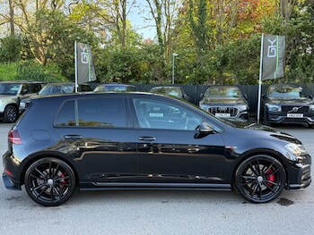 Used Volkswagen Golf 2019 for sale - 78420588: Photo