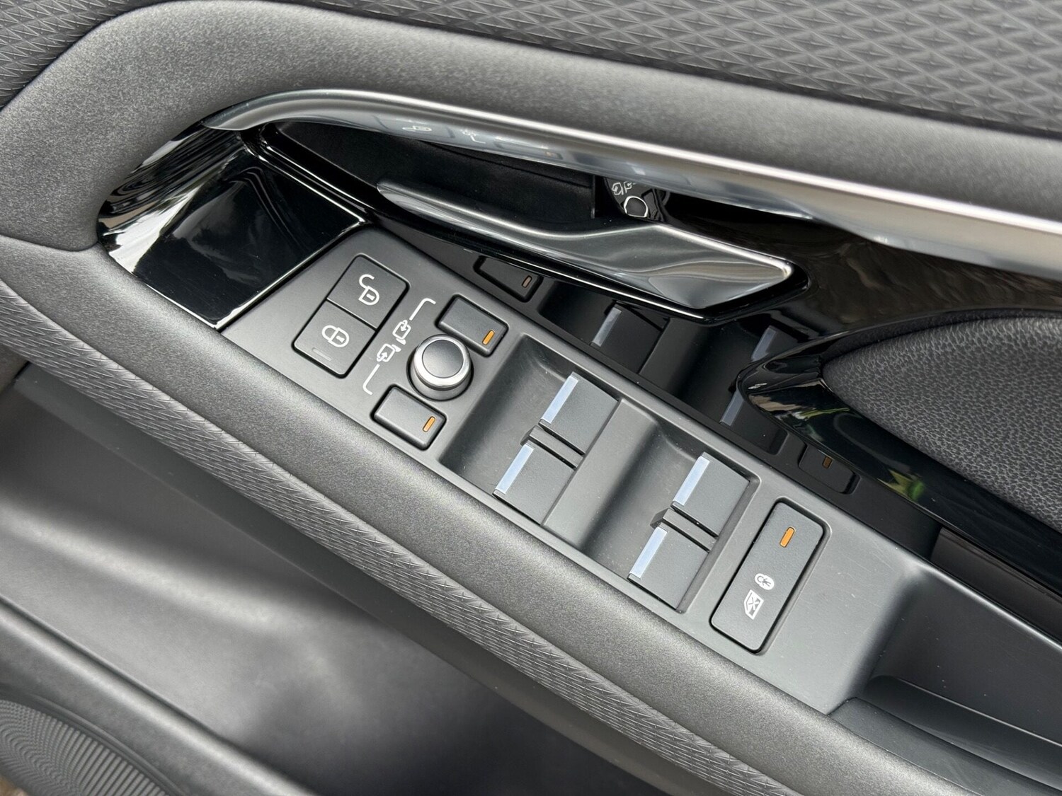 Used Land Rover Range Rover Evoque 2020 for sale - 77844851: Photo 33