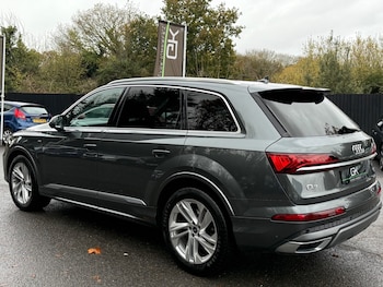 Used Audi Q7 2021 for sale - 76553809: Photo