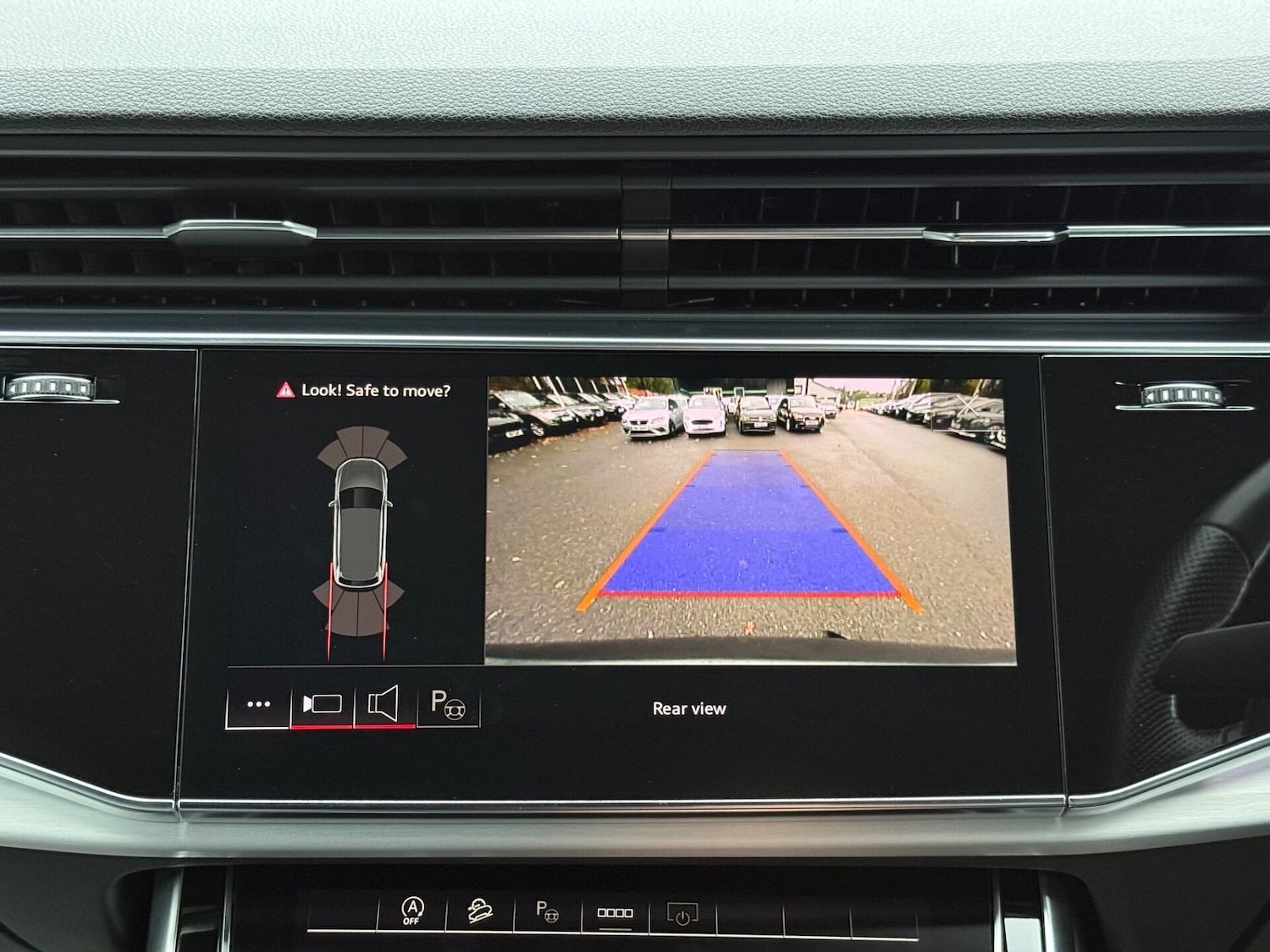 Used Audi Q7 2021 for sale - 76553809: Photo 43