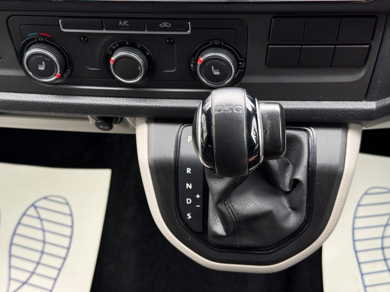 Used Volkswagen Transporter 2018 for sale - 77391777: Photo 12