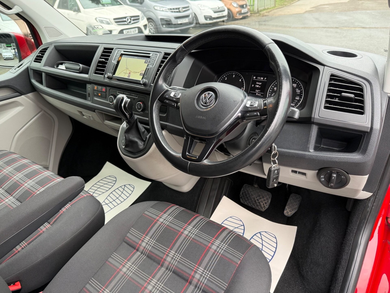 Used Volkswagen Transporter 2018 for sale - 77391777: Photo 16