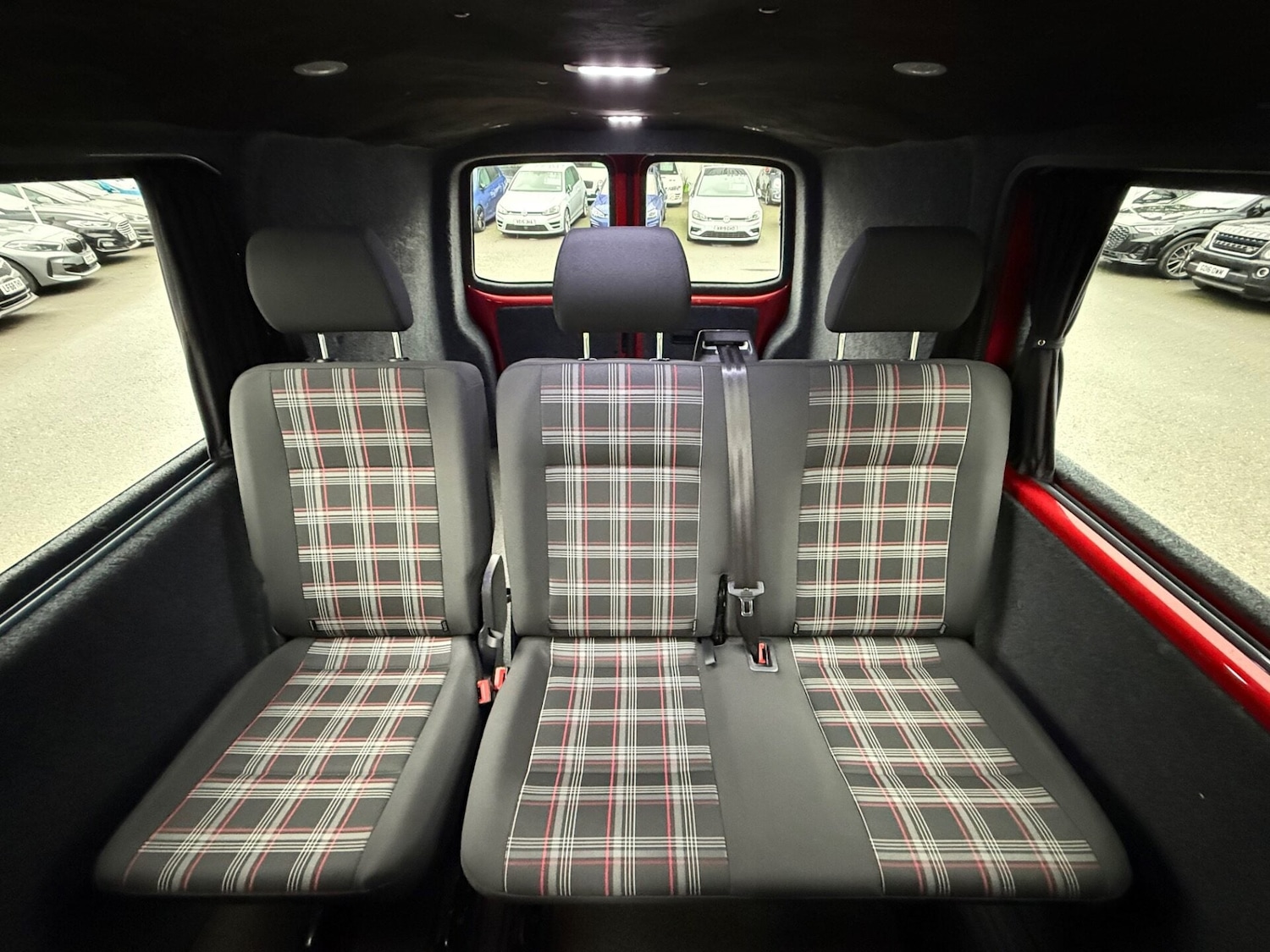 Used Volkswagen Transporter 2018 for sale - 77391777: Photo 18