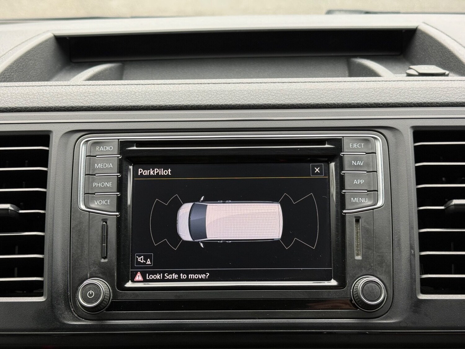 Used Volkswagen Transporter 2018 for sale - 77391777: Photo 33