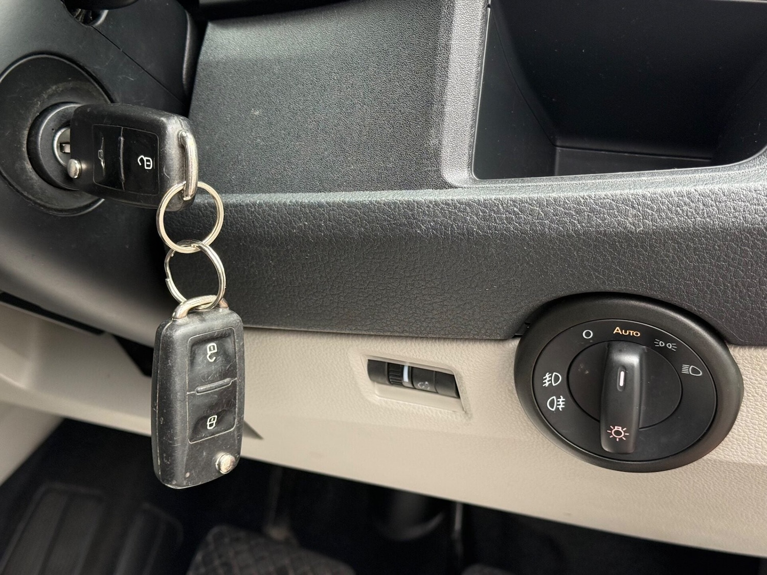 Used Volkswagen Transporter 2018 for sale - 77391777: Photo 40