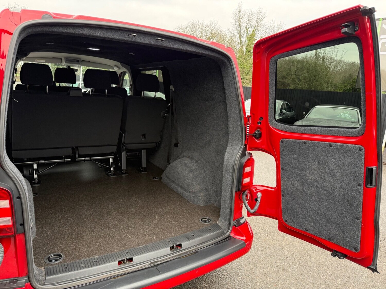 Used Volkswagen Transporter 2018 for sale - 77391777: Photo 45