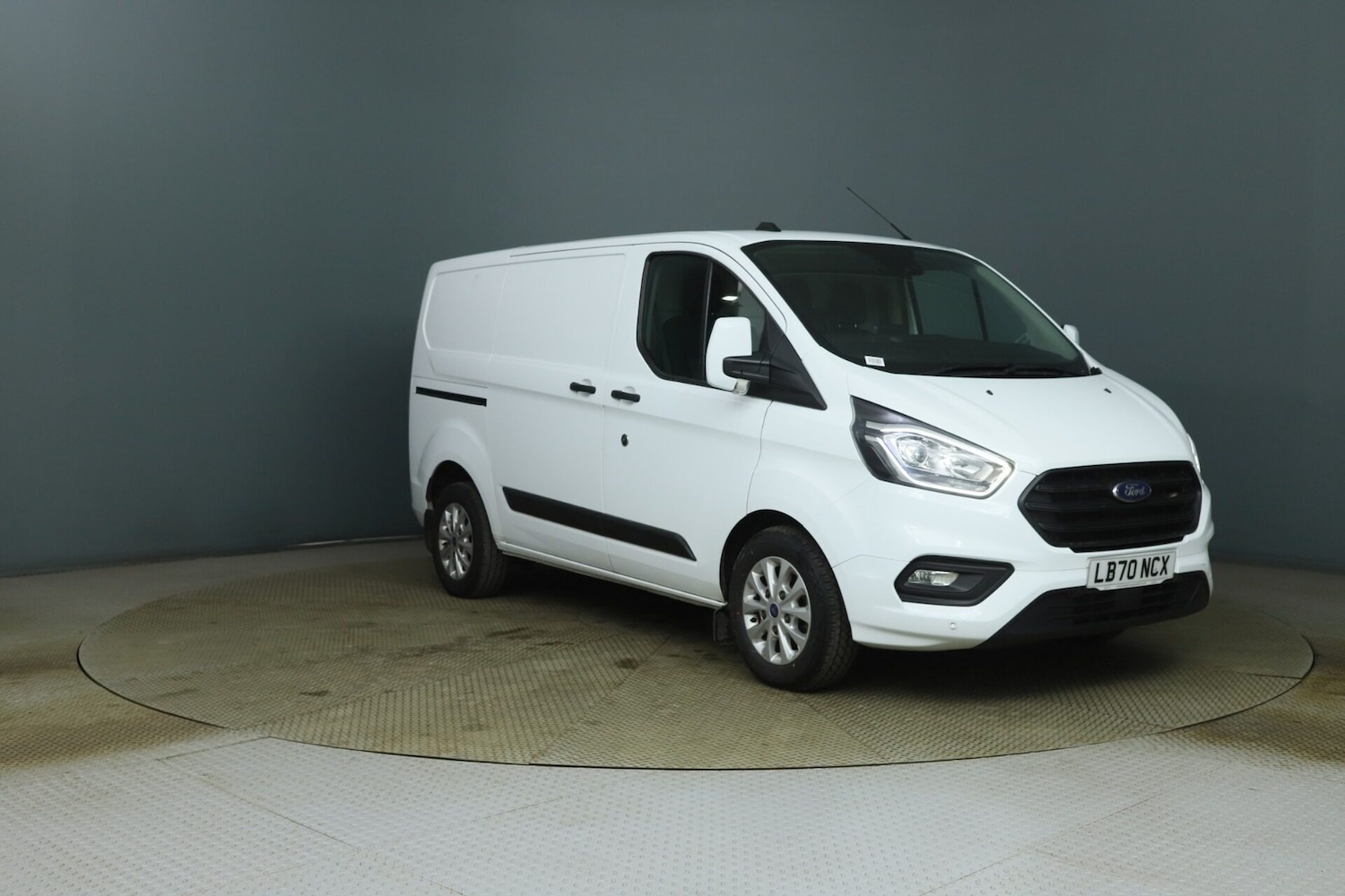 Used Ford Transit Custom 2021 for sale - 76077890: Photo 1