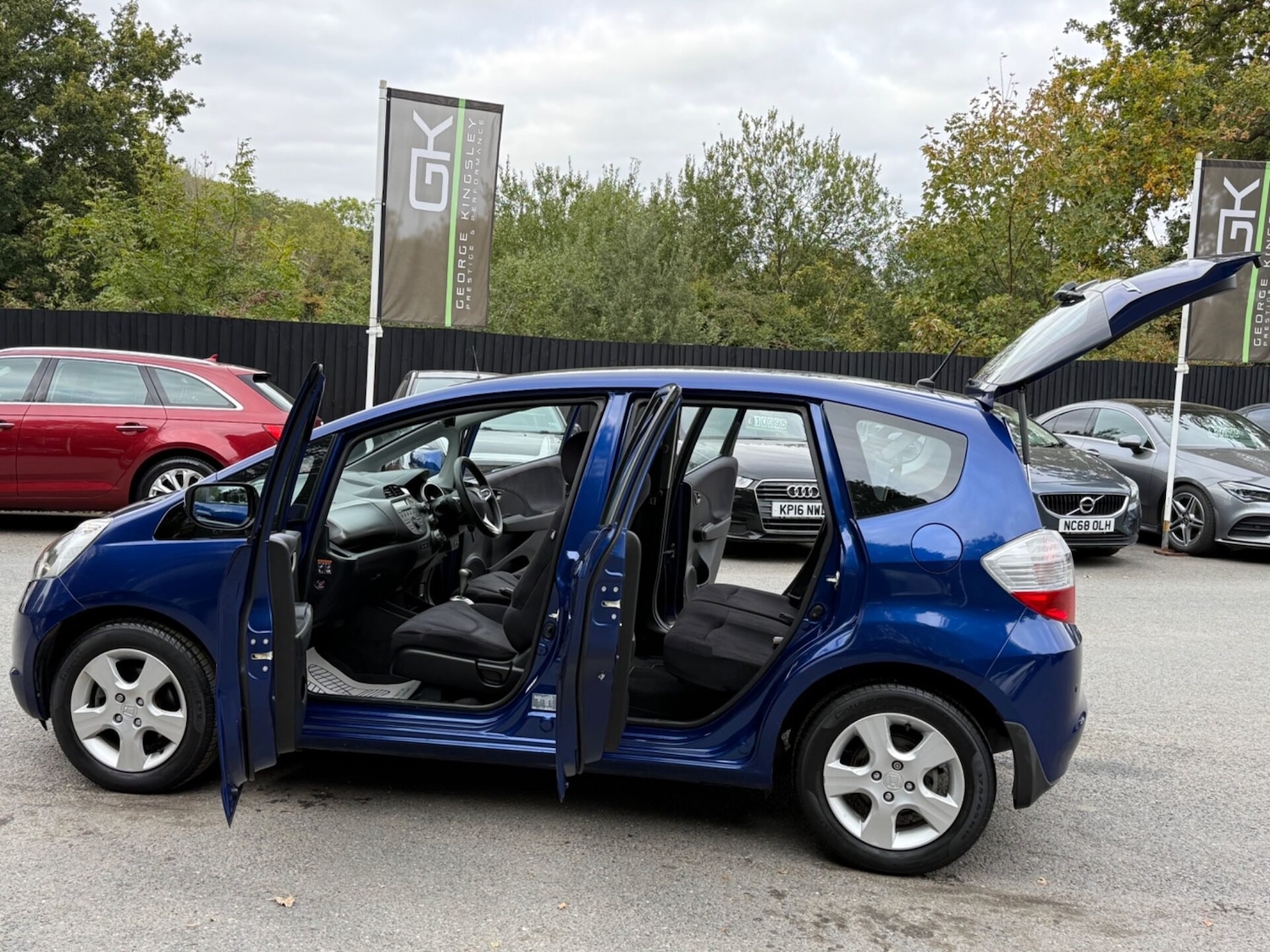 Used Honda Jazz 2010 for sale - 76205832: Photo 19