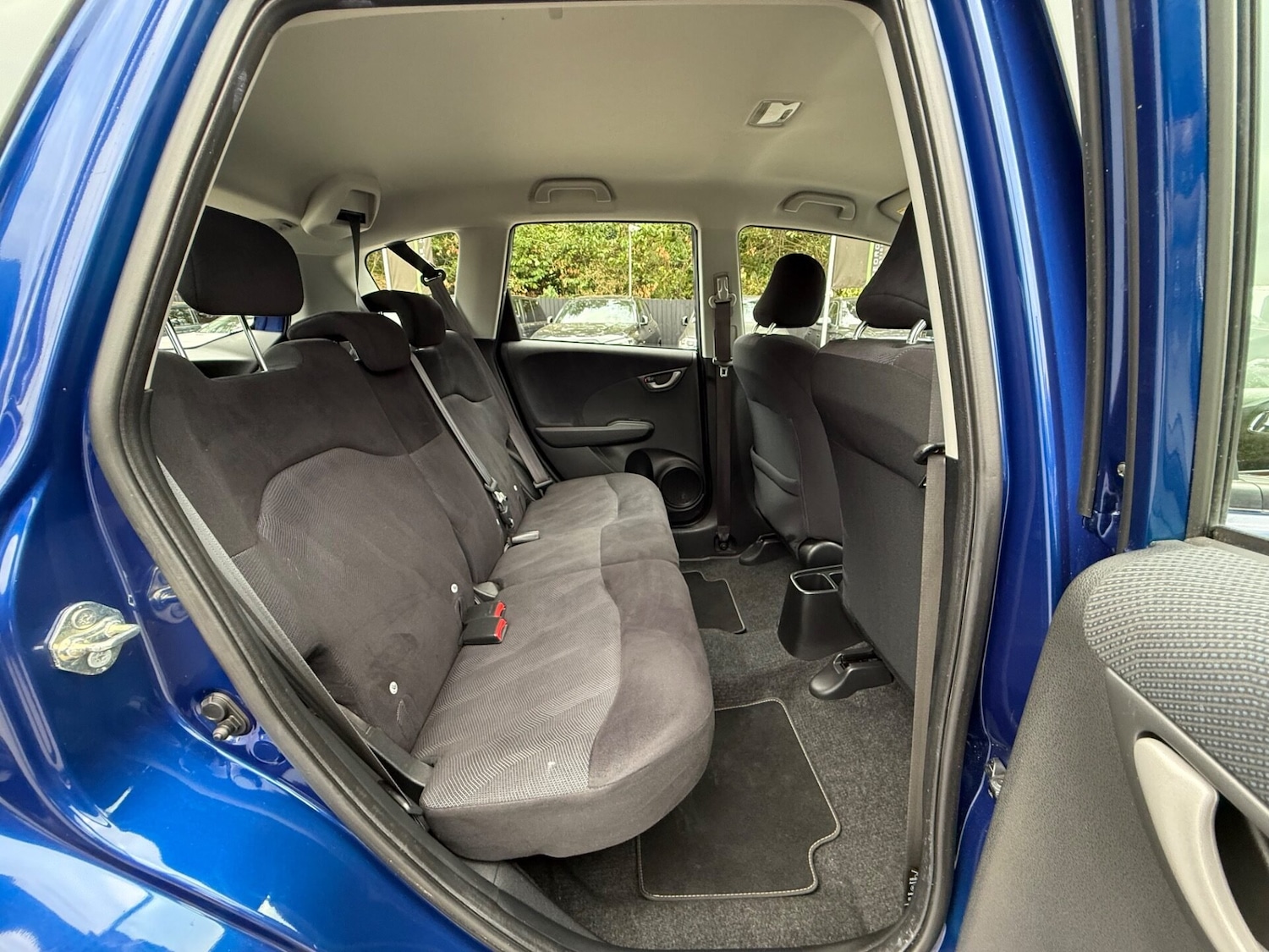 Used Honda Jazz 2010 for sale - 76205832: Photo 28