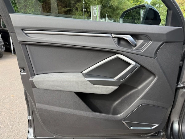 Used Audi Q3 2019 for sale - 75425517: Photo 23
