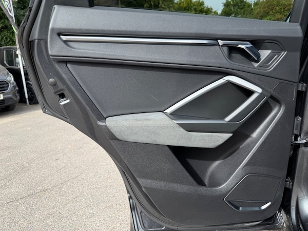 Used Audi Q3 2019 for sale - 75425517: Photo 29