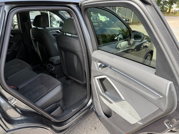 Used Audi Q3 2019 for sale - 75425517: Photo 33