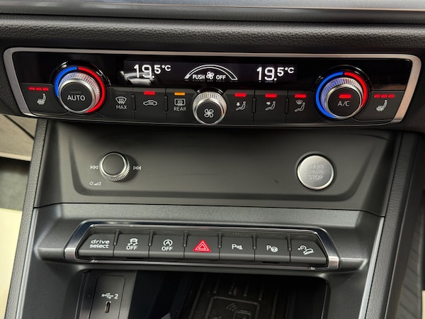 Used Audi Q3 2019 for sale - 75425517: Photo 48