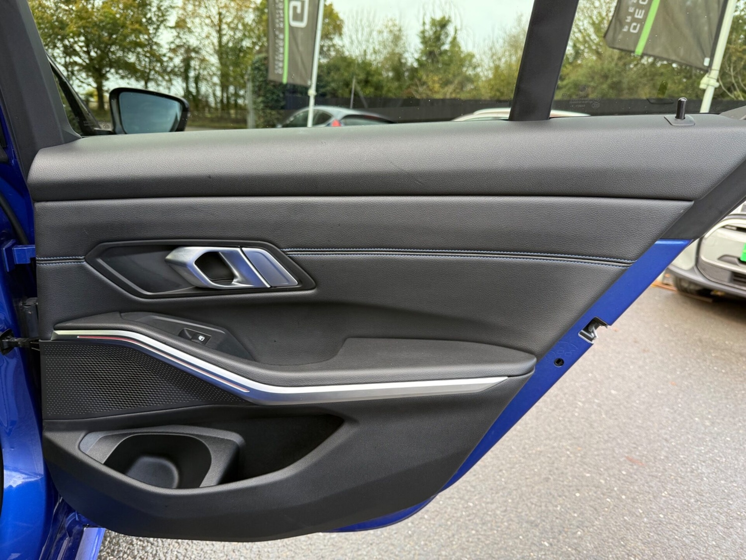 Used BMW 3 Series 2021 for sale - 76553800: Photo 32