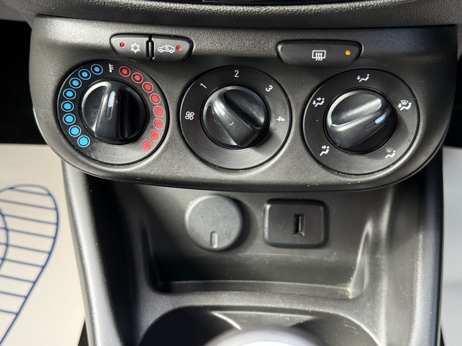 Used Vauxhall Corsa 2019 for sale - 77947170: Photo 38