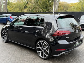 Used Volkswagen Golf 2017 for sale - 76428818: Photo