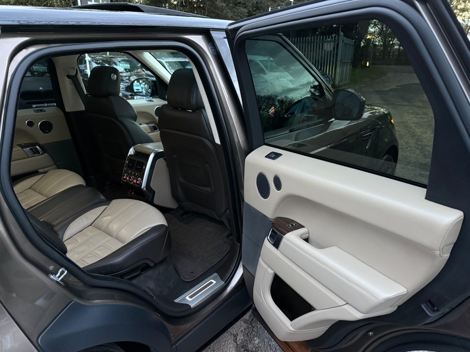 Used Land Rover Range Rover Sport 2014 for sale - 76476847: Photo 35