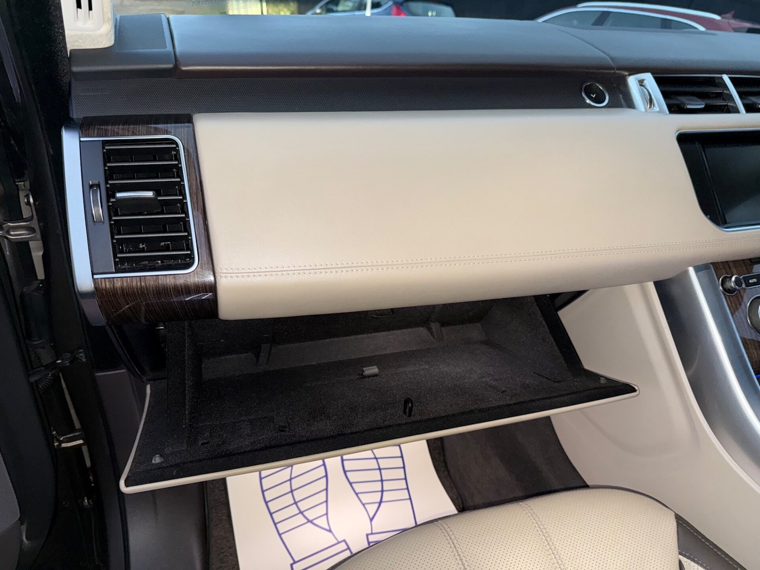 Used Land Rover Range Rover Sport 2014 for sale - 76476847: Photo 65