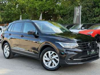 2023 (23) - LIFE TDI DSG -APPLE CAR PLAY -ADAPTIVE CRUISE CONTROL -1 YEAR VW WARRANTY 5-Door