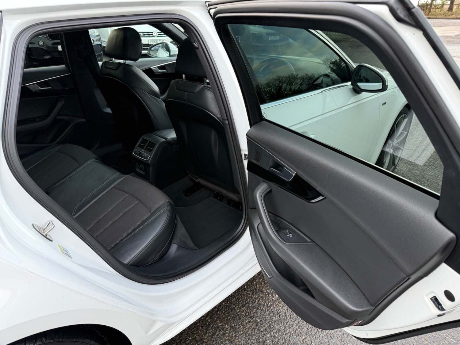 Used Audi A4 2016 for sale - 77417070: Photo 34