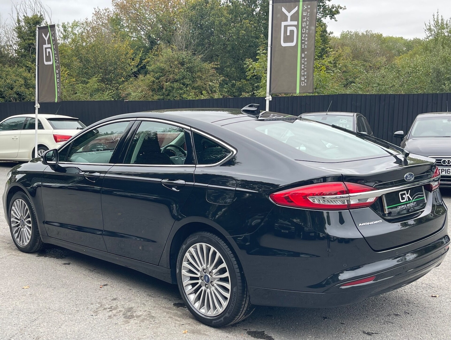 Used Ford Mondeo 2021 for sale - 76205833: Photo 2