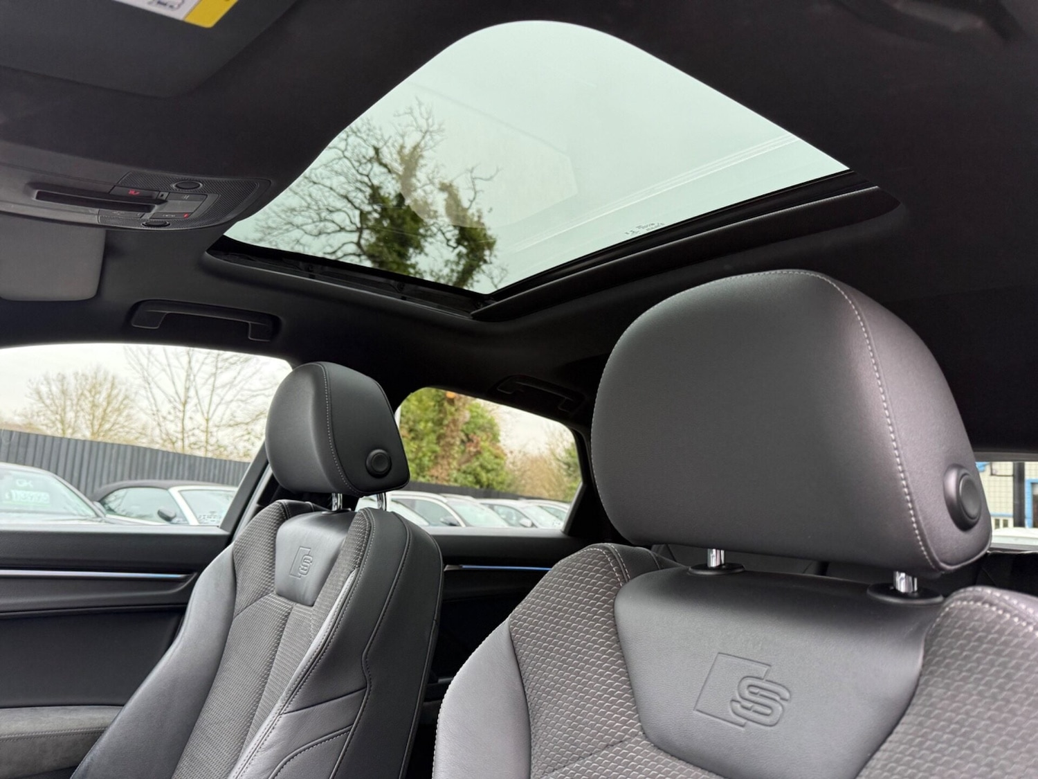 Used Audi Q3 2020 for sale - 77363360: Photo 3