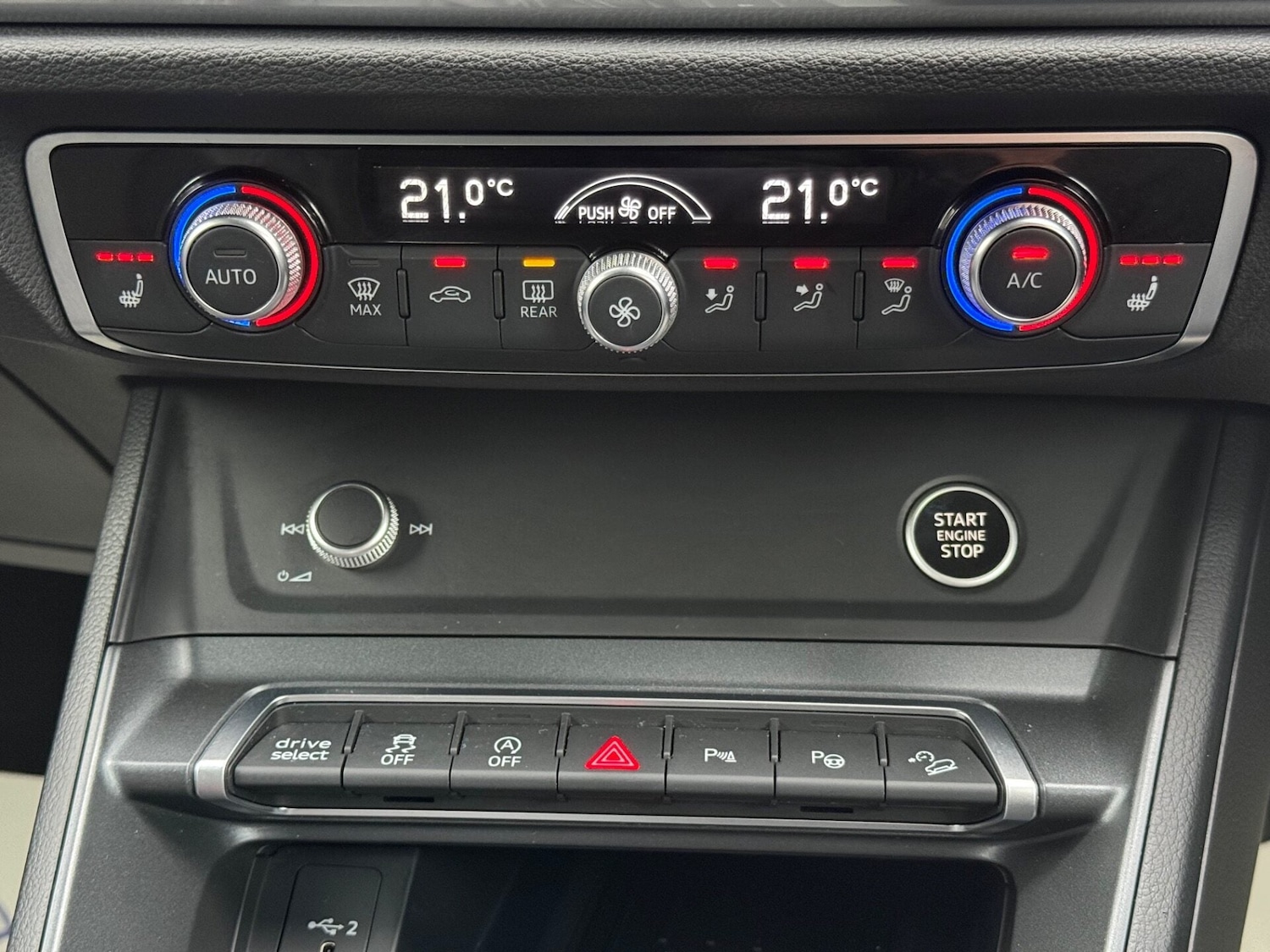 Used Audi Q3 2020 for sale - 77363360: Photo 49