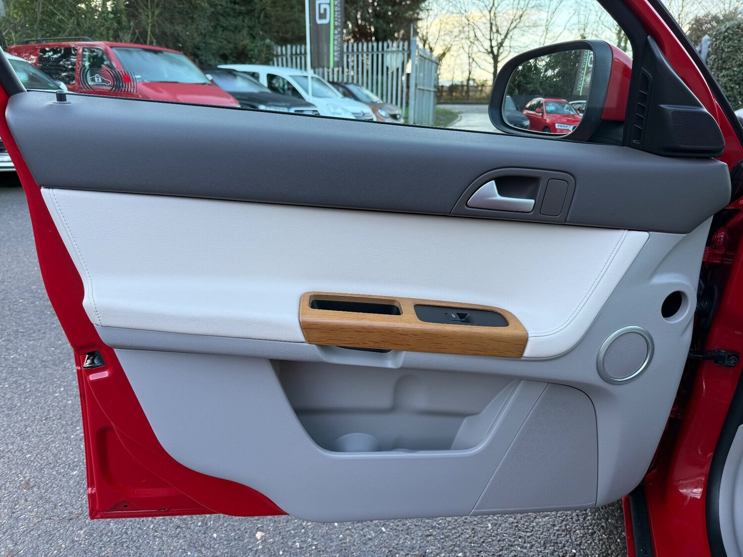 Used Volvo V50 2011 for sale - 77234554: Photo 23