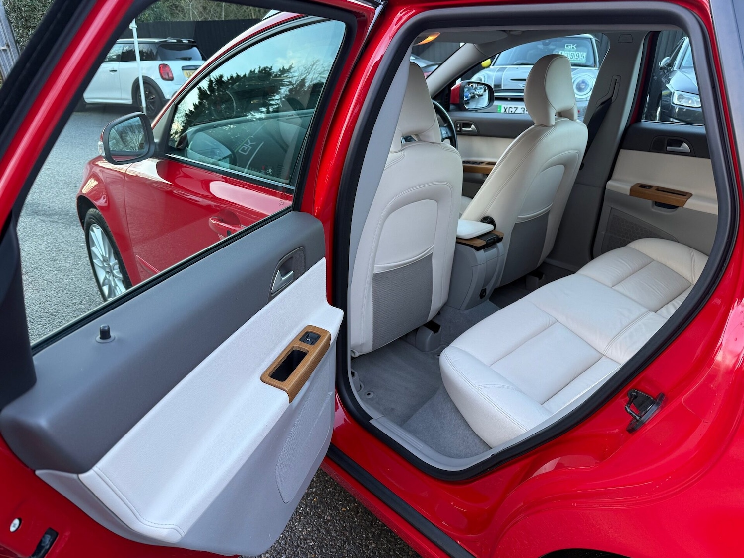 Used Volvo V50 2011 for sale - 77234554: Photo 28