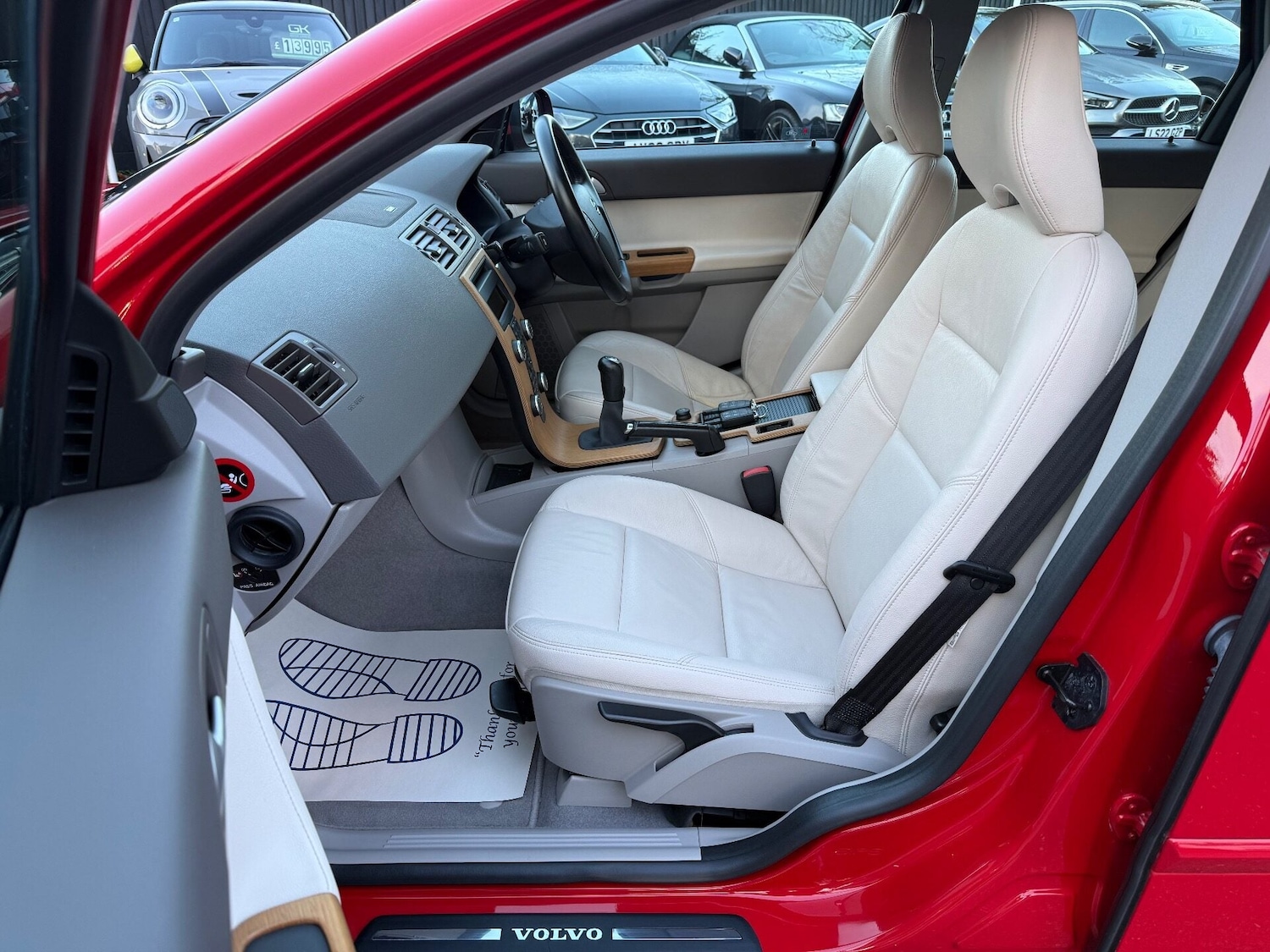 Used Volvo V50 2011 for sale - 77234554: Photo 3