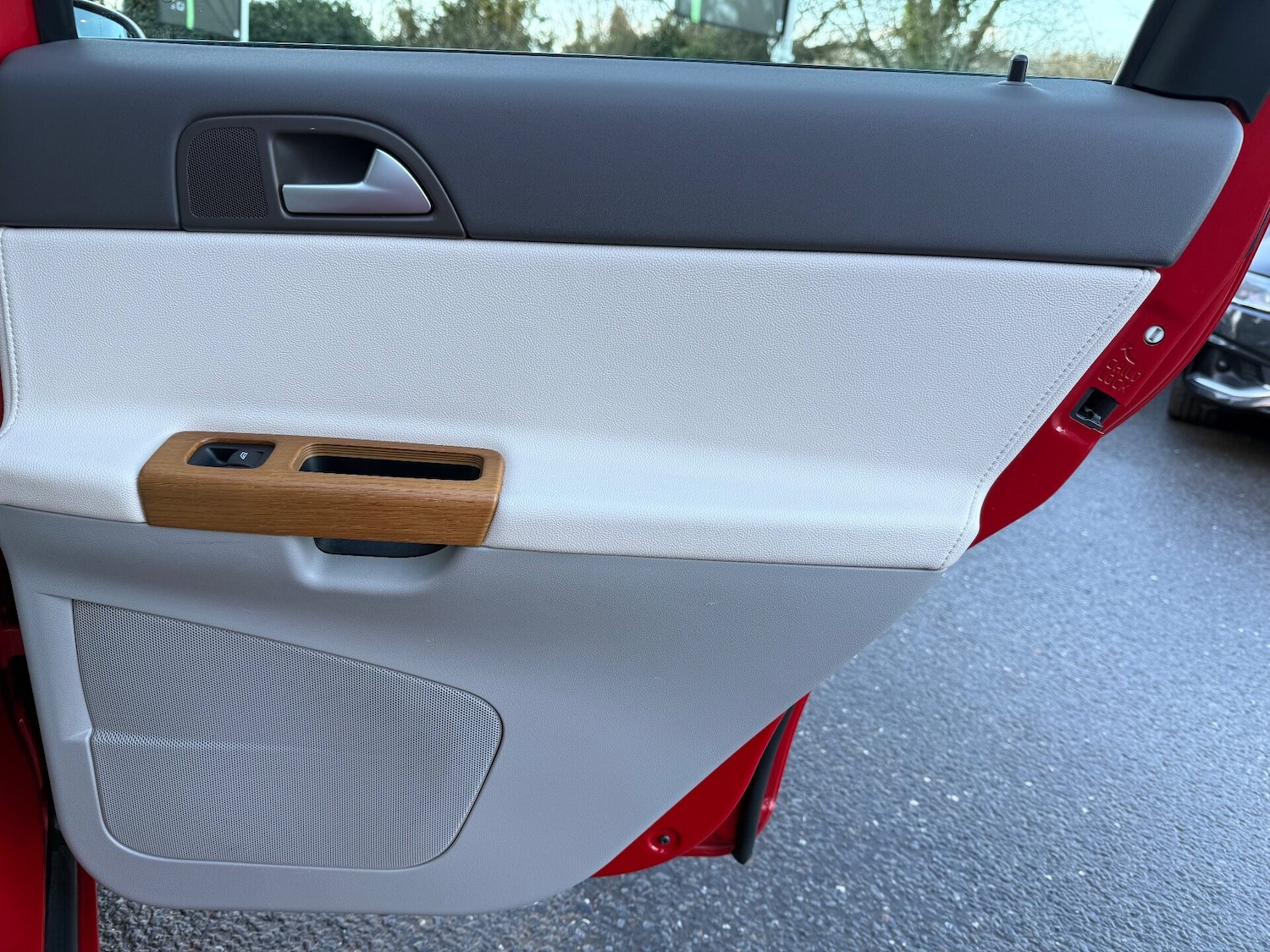 Used Volvo V50 2011 for sale - 77234554: Photo 32