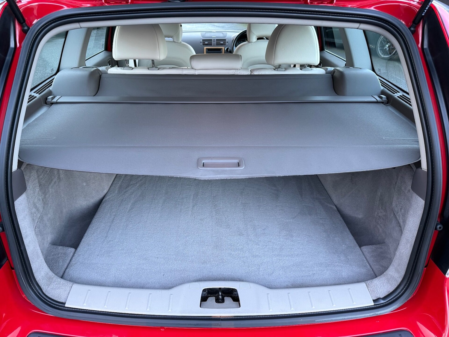 Used Volvo V50 2011 for sale - 77234554: Photo 42