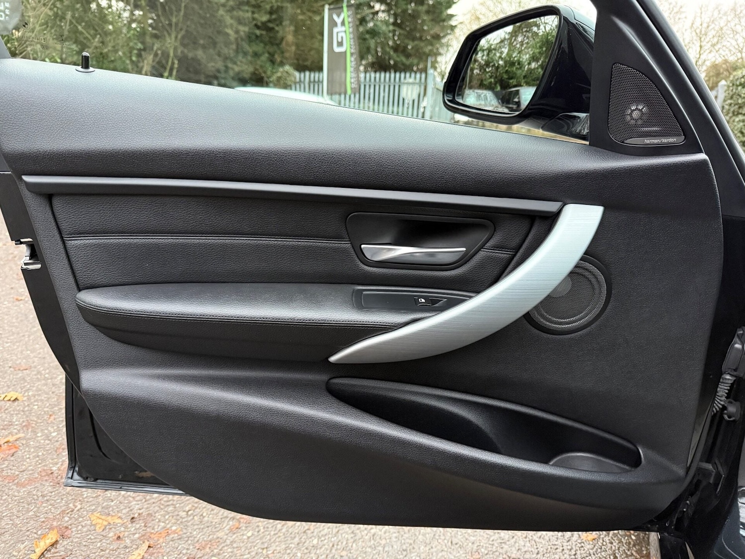 Used BMW 3 Series 2015 for sale - 76957112: Photo 27