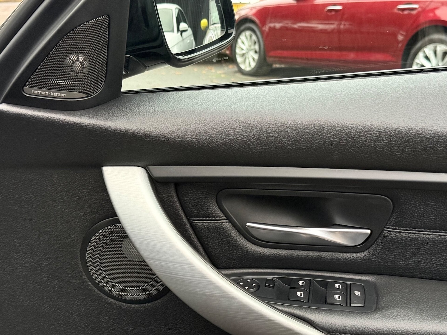 Used BMW 3 Series 2015 for sale - 76957112: Photo 36