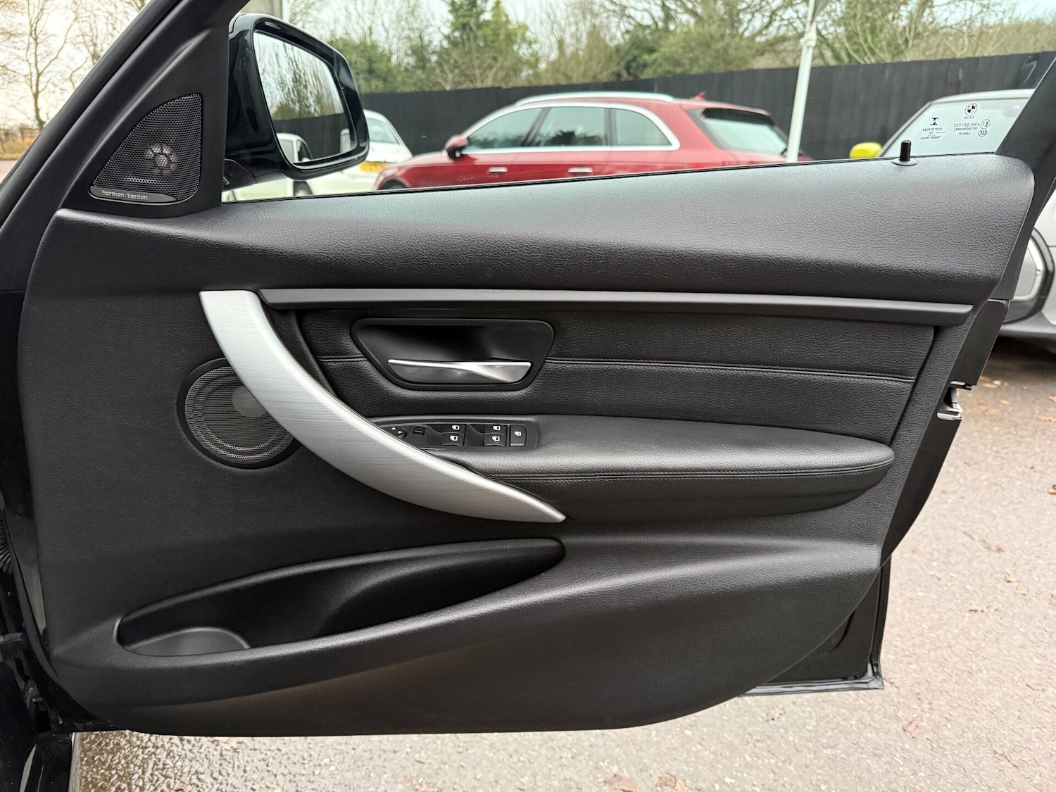 Used BMW 3 Series 2015 for sale - 76957112: Photo 37