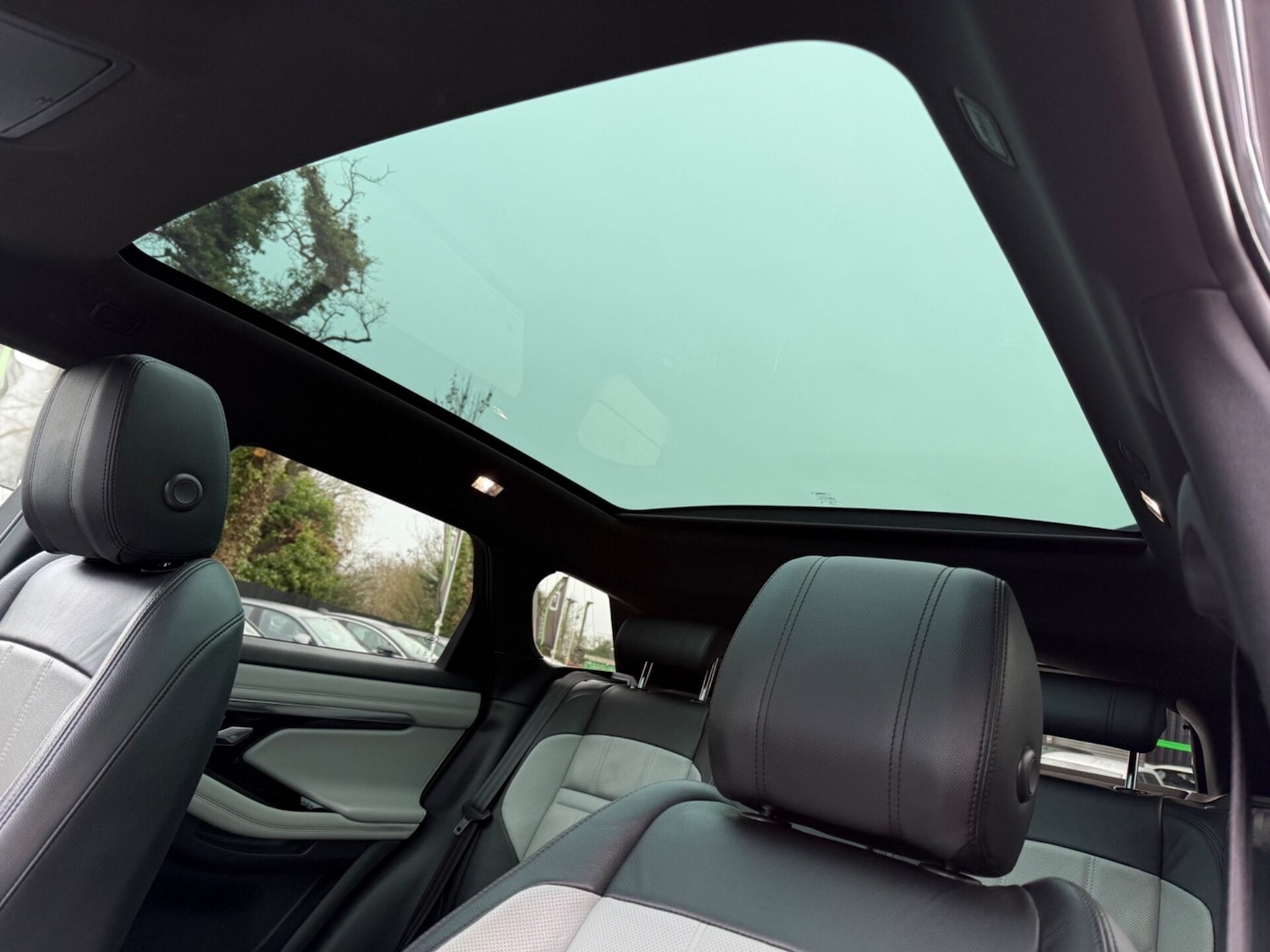 Used Land Rover Range Rover Evoque 2019 for sale - 77445860: Photo 4